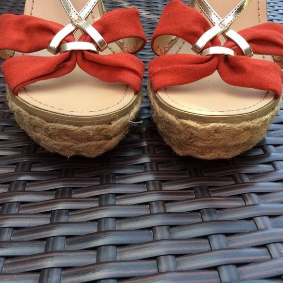 COLIN STUART ESPADRILLE WEDGES - Picture 4 of 7